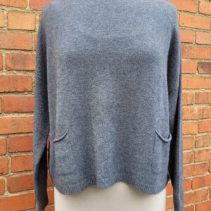 Amazing Jodie 2 Pocket Sweater