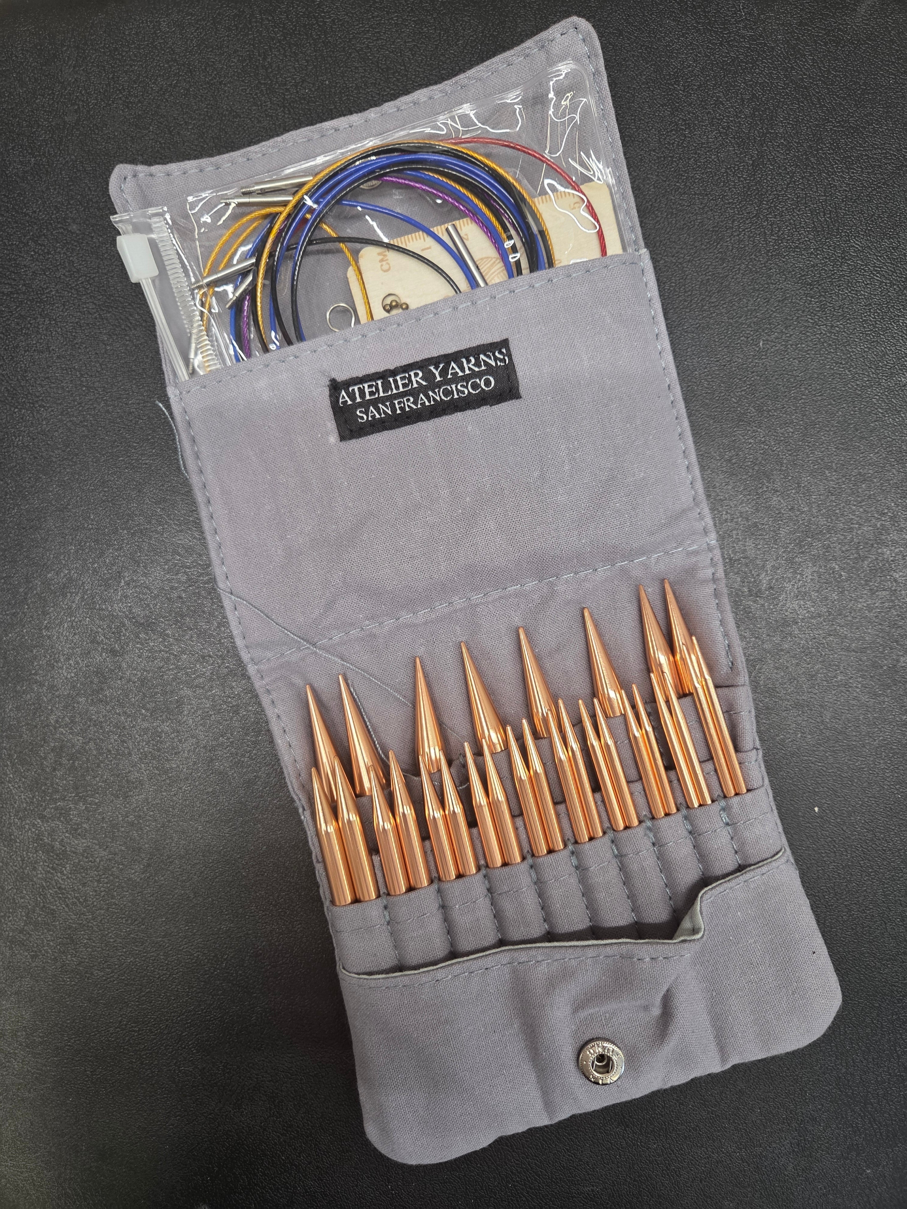 Atelier Interchangeable 4" Circular Needle Set - Solid Grey Case