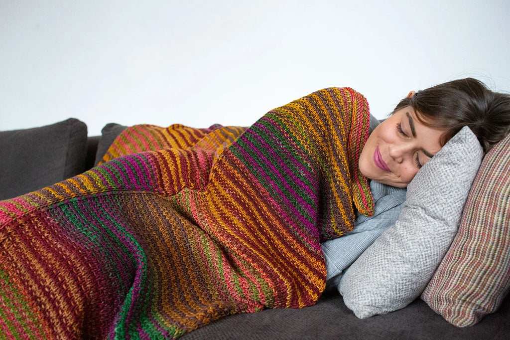 Urth Yarns Ikat Throw Kit