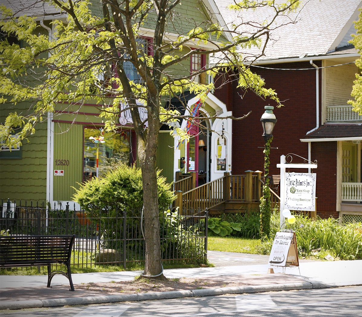 Sidewalk-Sale-05-2016_078 Sidewalk-Sale-05-2016_078
